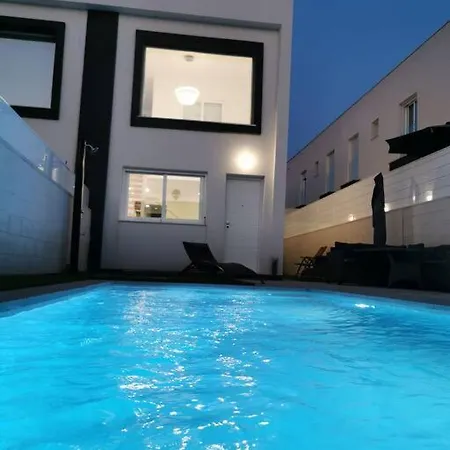 Villa La Perla De Monte Y Mar *